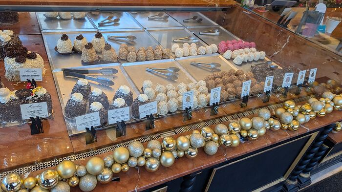 PXL_20251202_203119243