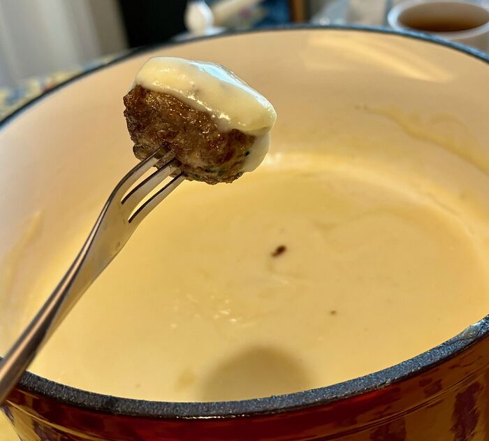 Fondue Meatballs