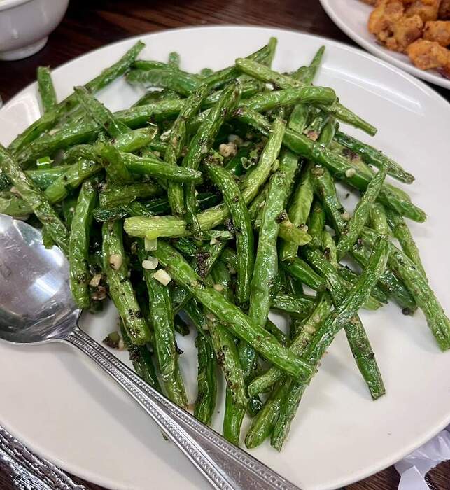 E30C0473-867D-4F65-BF1A-497D57494F0E_1_105_c