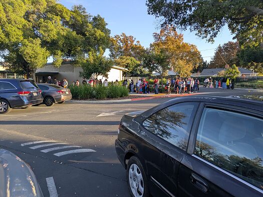 PXL_20251031_002120246