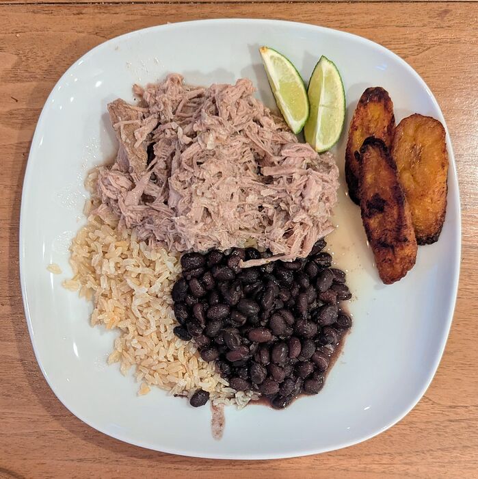 PXL_20251107_222931662~2