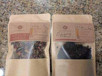 PXL_20251208_182538124