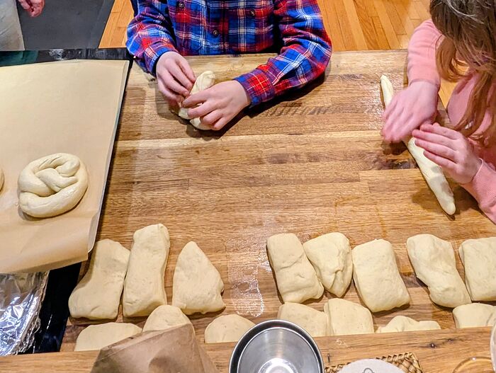 PXL_20260208_225614637.MP~2