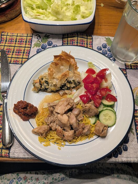 PXL_20251221_235755675.MP~2