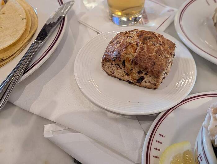 scallion biscuit