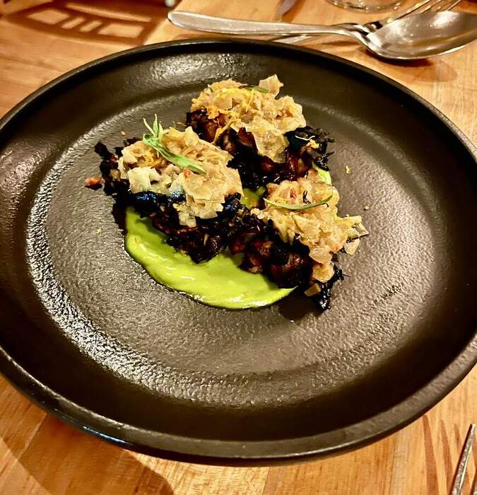 9B50DC51-4092-480F-8E16-6758BC4CAD85_1_105_c