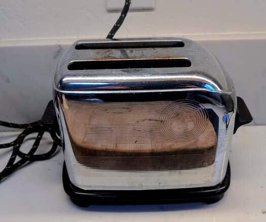 Toaster.jpg