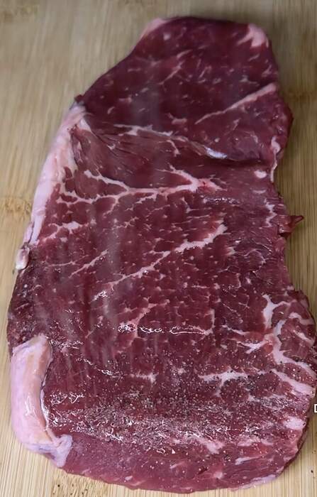 EE3EBC29-097C-416C-9AD0-A5F844BB9E78_1_201_a