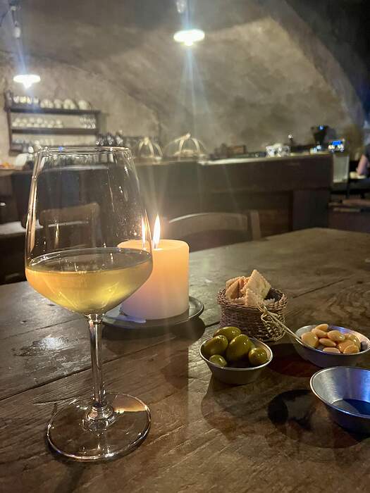 67DDCEA8-283F-4A97-858D-93D46FEB99A4_1_201_a