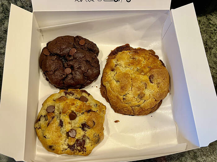 8304B06F-DF5D-4549-B97A-151F7A2DBD74_1_201_a