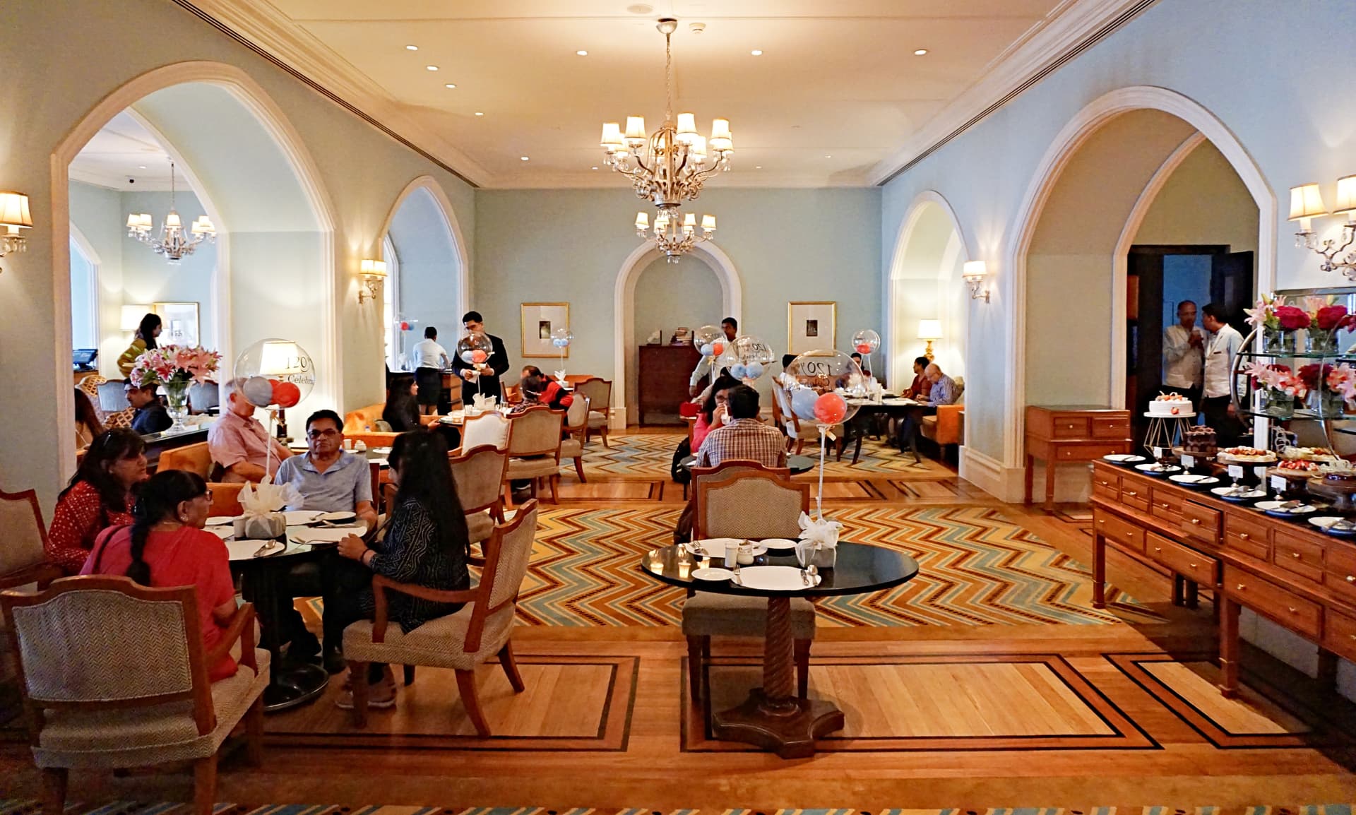  Mumbai India Maharajah Afternoon Tea At The Sea Lounge Taj Mahal 