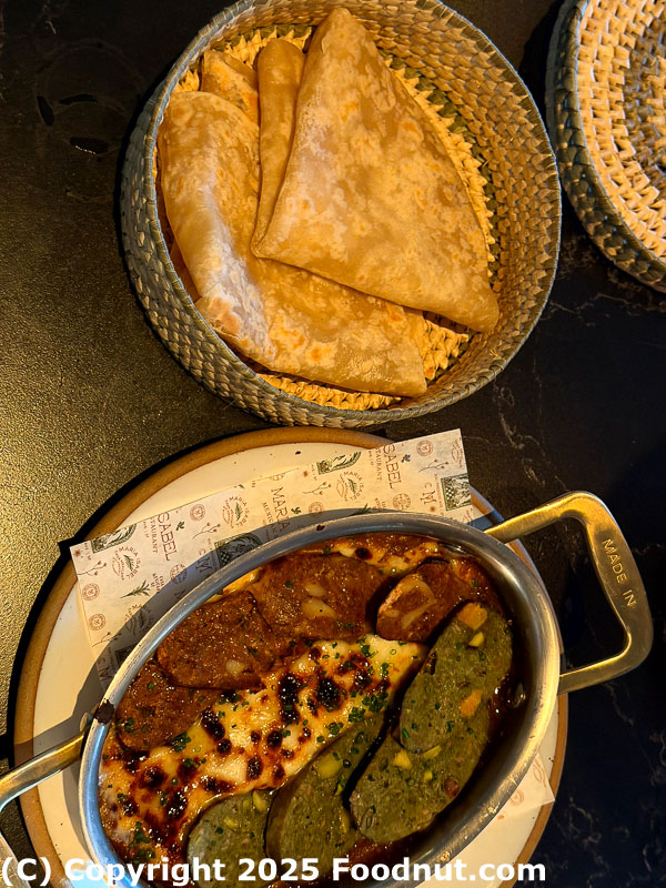 Maria Isabel San Francisco Chorizo y queso fundido